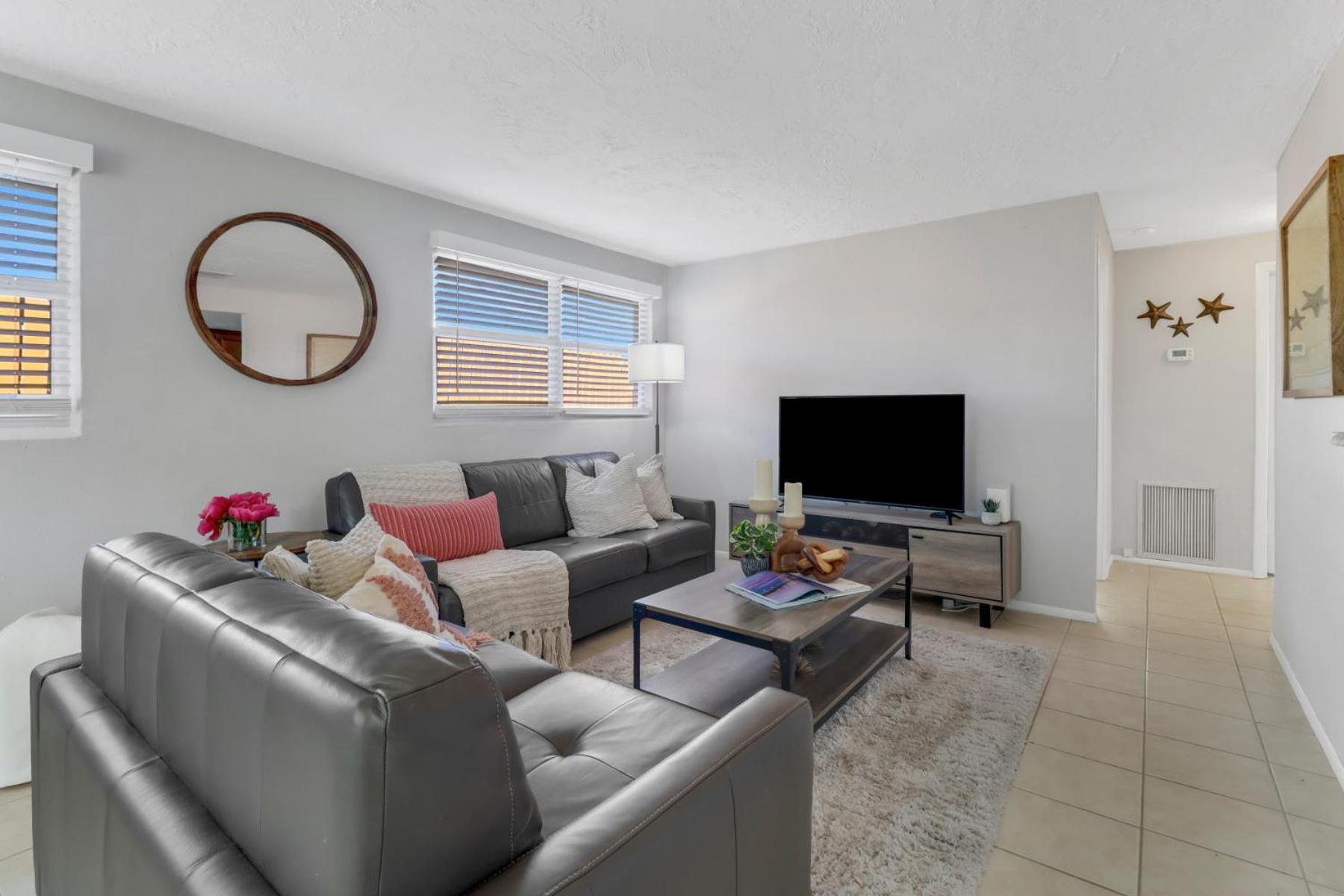 Little Beach House W/ Pool&Spa - 5 Minutes To Vanderbilt Beach North North Naples Exteriér fotografie